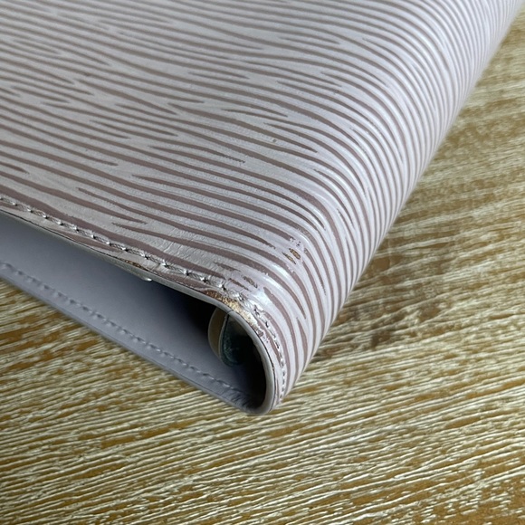 Authentic Louis Vuitton Vintage Epi Leather Agenda MM - Picture 6 of 12